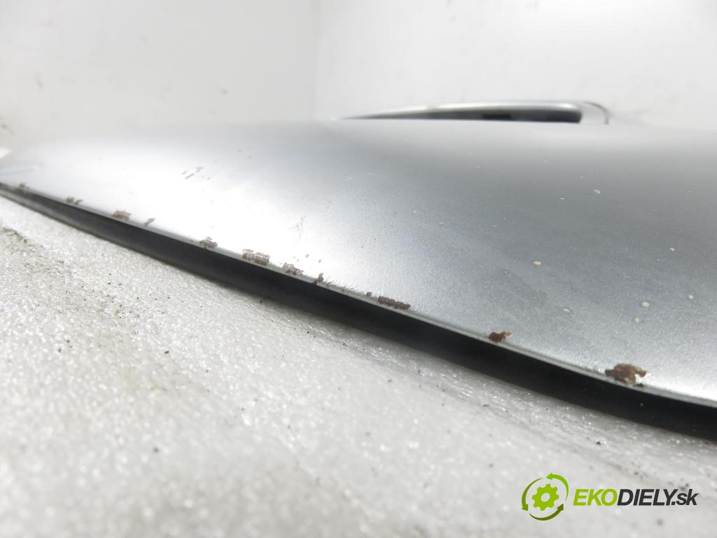 TOYOTA RAV 4 II (_A2_) SUV 2004 85,00 2.0 D-4D 4WD 116 - 1CD-FTV 1995,00 Kapota  (Kapota)