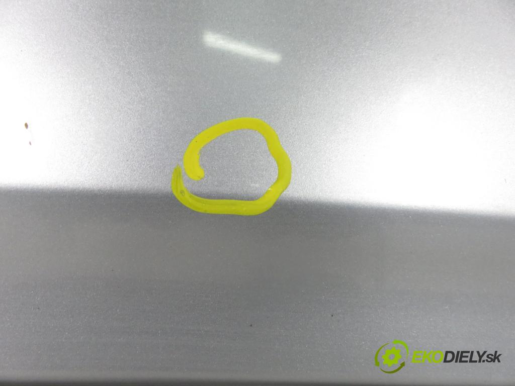 TOYOTA RAV 4 II (_A2_) SUV 2004 85,00 2.0 D-4D 4WD 116 - 1CD-FTV 1995,00 Kapota  (Kapota)