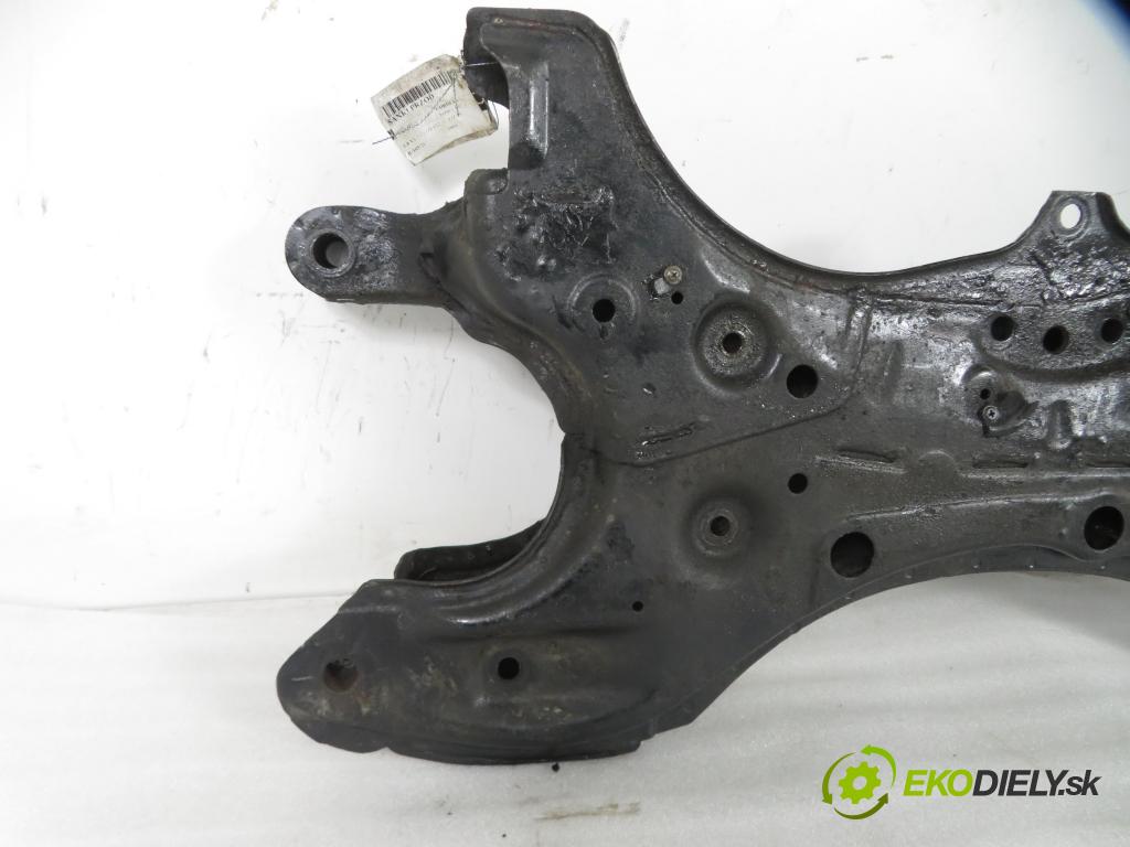 TOYOTA COROLLA Verso (_E12_) MINIVAN 2004 99,00 1.8 VVT-i 135 (ZZE122_) - 1ZZ-FE 1794,00 predný