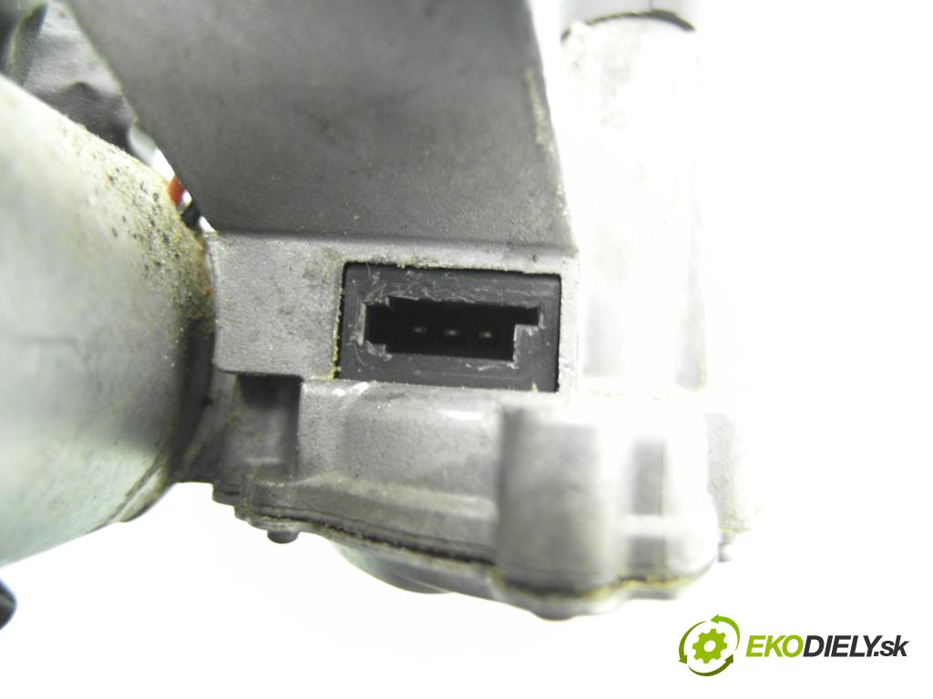 FIAT BRAVO II (198_) HB 2008 88,00 1.9 D Multijet - 192 A8.000 1910,00 Motorček stierače zadné MS2596000991