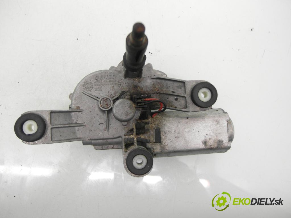 FIAT BRAVO II (198_) HB 2008 88,00 1.9 D Multijet - 192 A8.000 1910,00 Motorček stierače zadné MS2596000991