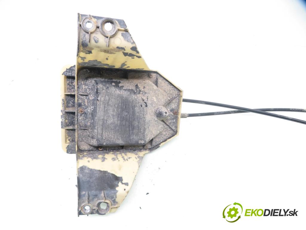 FIAT PUNTO (188_) HB 2002 44,00 1.2 60 - 188 A4.000 1242,00 ZVEDÁK: 46821889