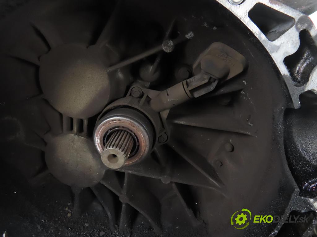 FORD MONDEO IV Turnier (BA7) KOMBI 2009 103,00 2.0 TDCi - QXBA 1997,00 preloženie 7G9R7002YF ; 6M2R7F096EC
