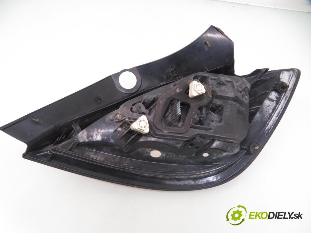 OPEL ASTRA H (A04) HB 2004 74,00 1.7 CDTI 100 - Z 17 DTH 1686,00 Svetlo ľavé zadné 24451835 ; 00865301
