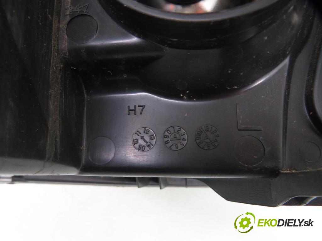 VW PASSAT B5.5 (3B3) SEDAN 2000 74,00 1.9 TDI PD 101 - AVB 1896,00 Svetlo LP 206244B