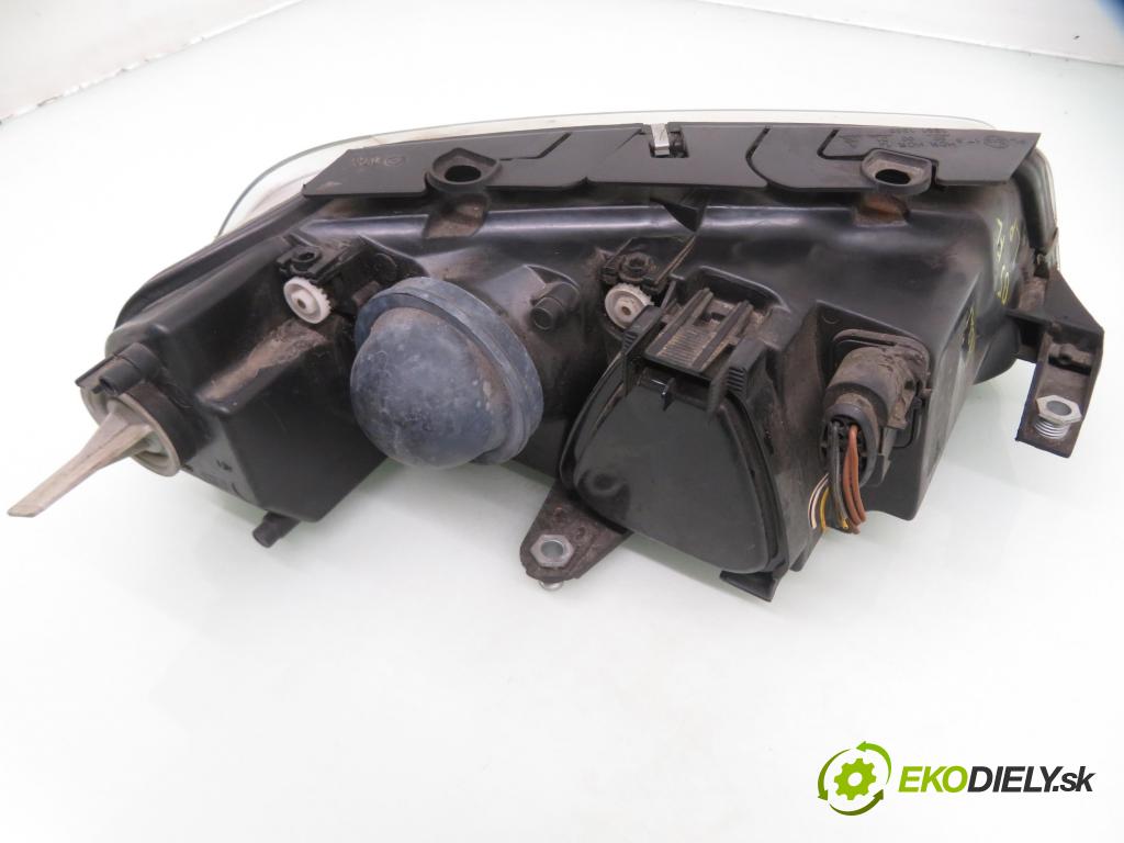 VW PASSAT B5.5 (3B3) SEDAN 2000 74,00 1.9 TDI PD 101 - AVB 1896,00 Svetlo LP 206244B