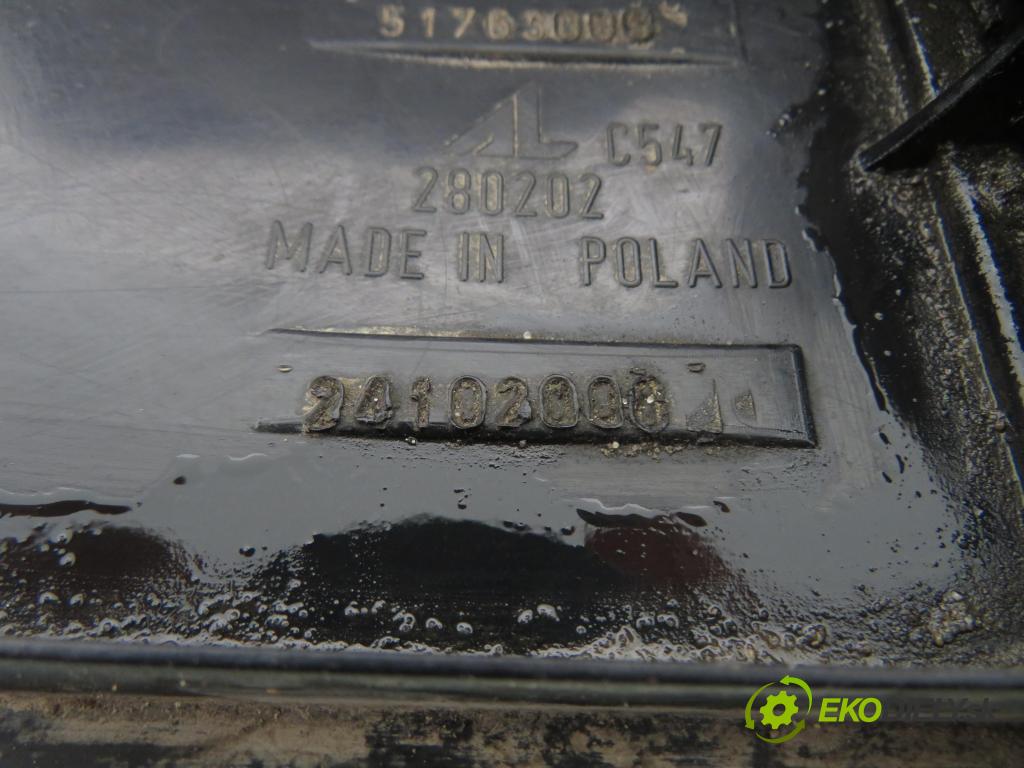 FIAT PANDA (169_) HB 2004 44,00 1.2 Natural Power - 188 A4.000 1242,00 Svetlo pravé zadné 51763000