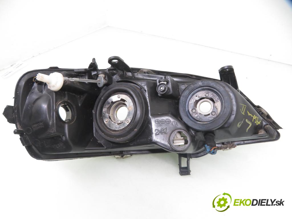 OPEL ASTRA G liftback (T98) HB 2002 62,00 1.6 8V - Z 16 SE 1598,00 světlo LP