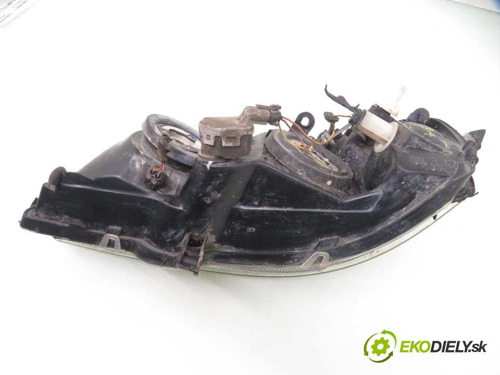 OPEL ASTRA G liftback (T98) HB 2002 62,00 1.6 8V - Z 16 SE 1598,00 Svetlo PP 