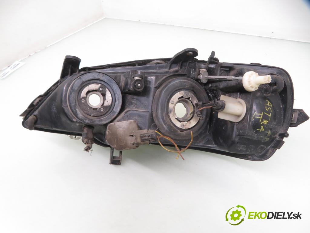 OPEL ASTRA G liftback (T98) HB 2002 62,00 1.6 8V - Z 16 SE 1598,00 Svetlo PP