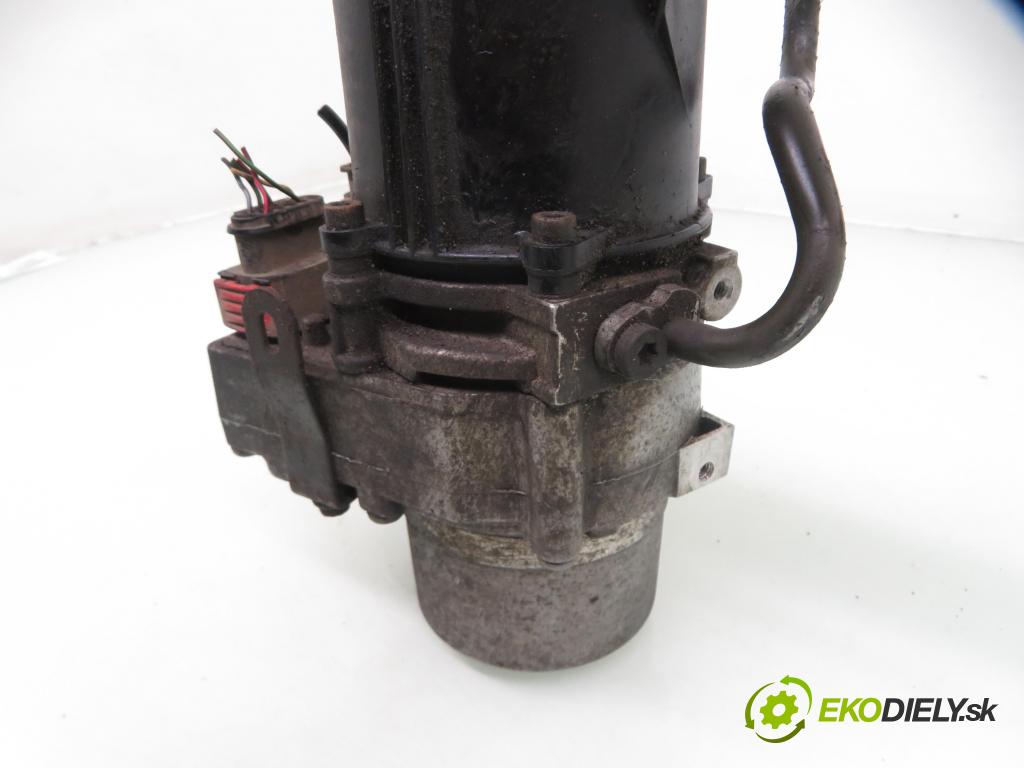 PEUGEOT 307 (3A/C) HB 2003 55,00 1.4 - KFW (TU3JP) 1360,00 Pumpa servočerpadlo 9647155780 ; 113092