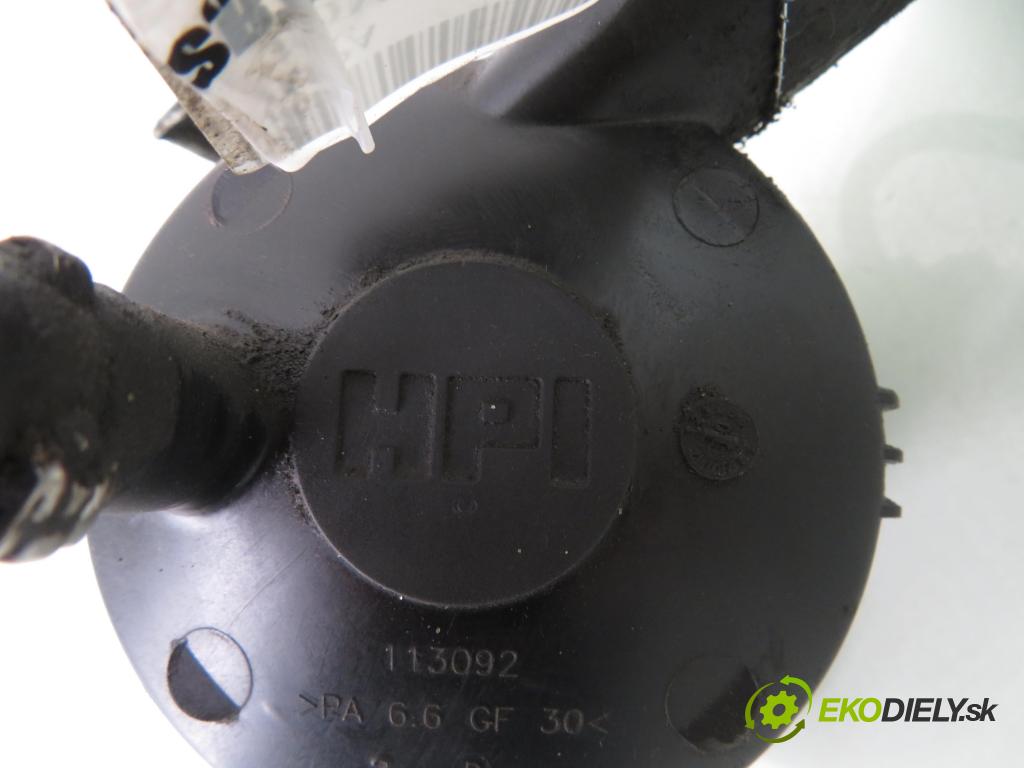 PEUGEOT 307 (3A/C) HB 2003 55,00 1.4 - KFW (TU3JP) 1360,00 Pumpa servočerpadlo 9647155780 ; 113092