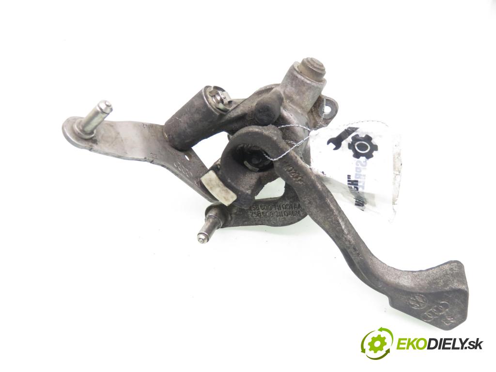 VW POLO (9N_) HB 2006 47,00 1.2 12V 64 - AZQ 1198,00 Kulisa prevodovky 6Q0711051AA ; 6Q0711046M