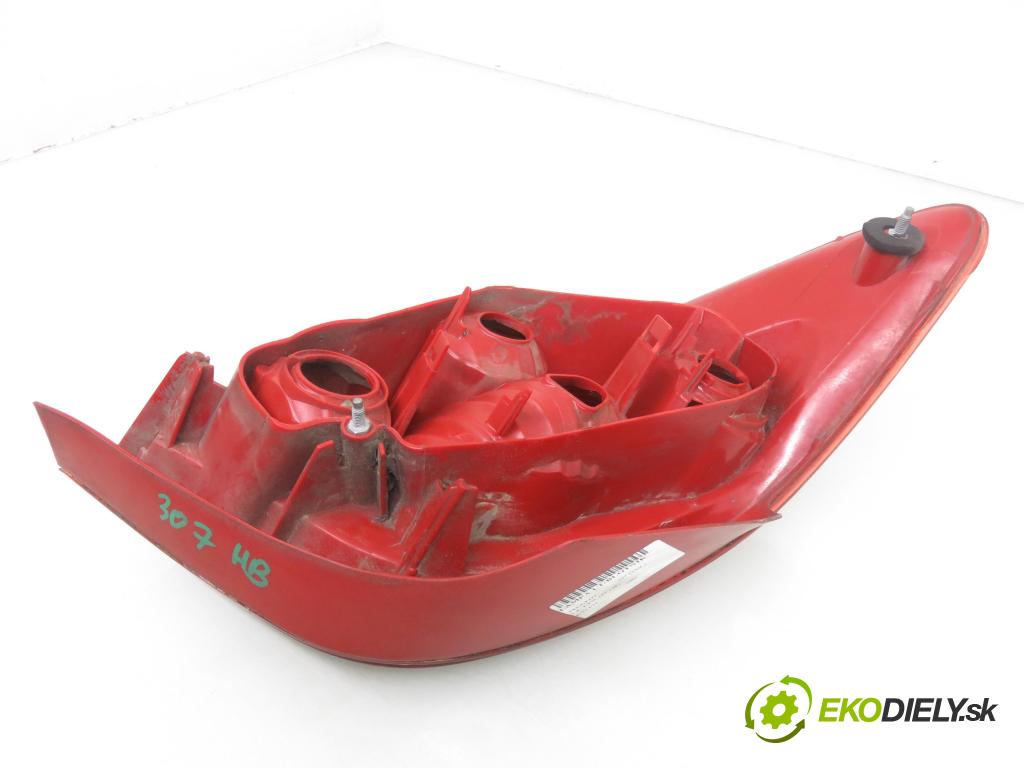 PEUGEOT 307 (3A/C) HB 2003 55,00 1.4 - KFW (TU3JP) 1360,00 Svetlo ľavé zadné 11A249B