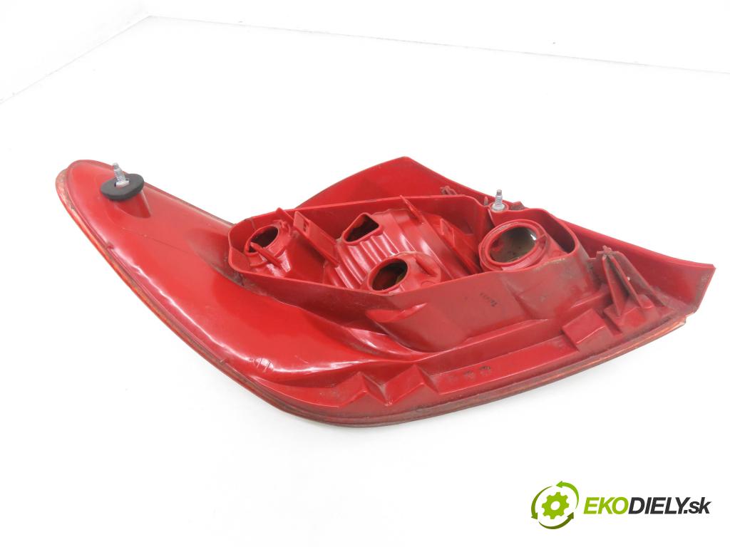 PEUGEOT 307 (3A/C) HB 2003 55,00 1.4 - KFW (TU3JP) 1360,00 Svetlo ľavé zadné 11A249B