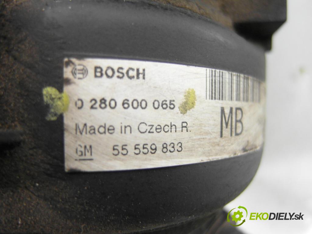 OPEL CORSA C (X01) HB 2006 44,00 1 - Z 10 XEP 998,00 Potrubie 1928498092 ; 0280600065