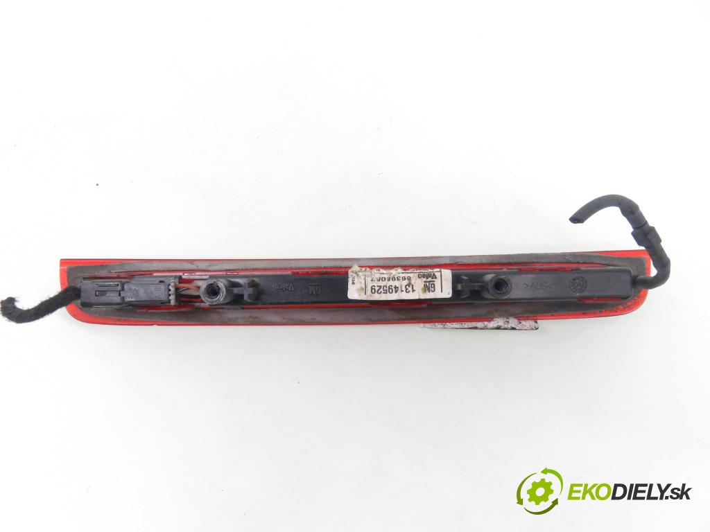 OPEL MERIVA A nadwozie wielkoprzestrzenne (MPV) (X03) MINIVAN 2004 74,00 1.7 CDTI 100 - Z 17 DTH 1686,00 svetlo bŕzd 13149529 ; 89398087