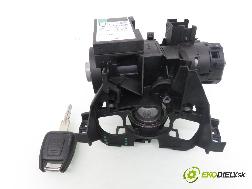OPEL ASTRA G liftback (T98) HB 2004 66,00 1.4 16V - X 14 XE 1389,00 spinačka / imobilizéra IMMO / Riadiaca jednotka 12242030 ; 5WK4763 ; 24445098