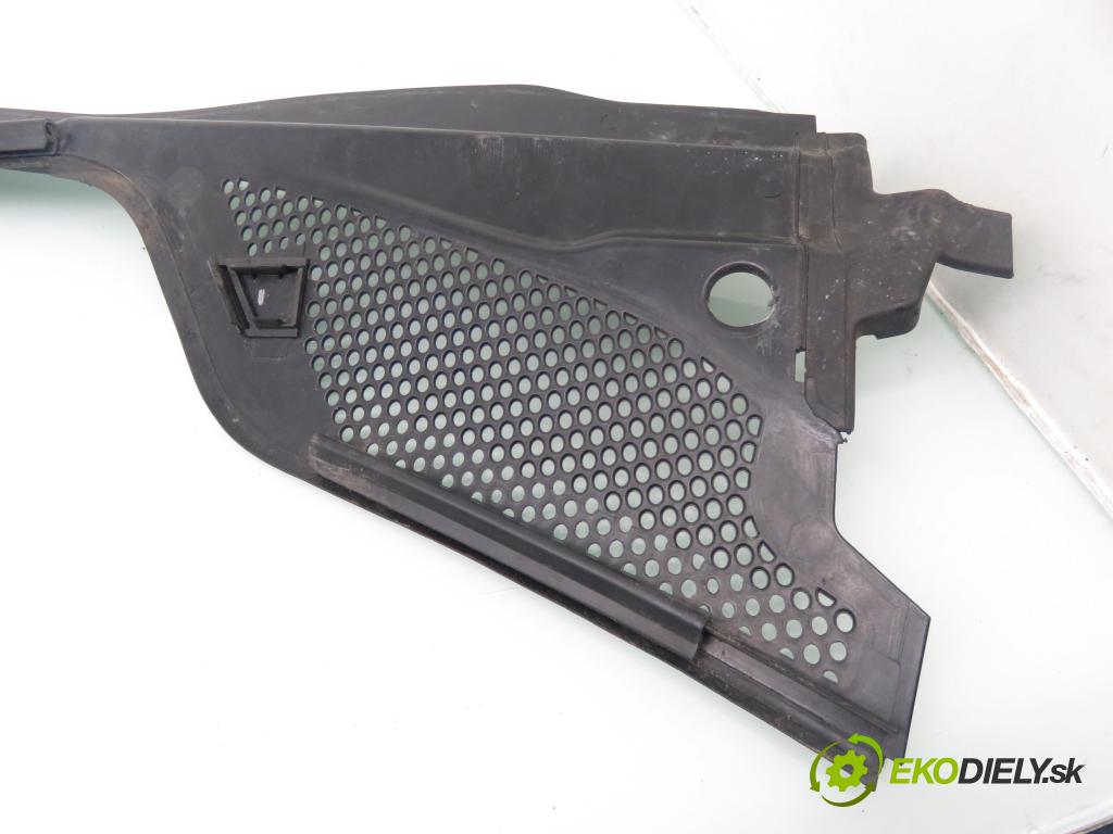 CITROEN C4 I (LC_) HB 2010 88,00 1.6 VTi 120 - 5FW (EP6) 1598,00 Torpédo, plast pod čelné okno 96583760XT (Torpédo (plast pod čelným sklom))