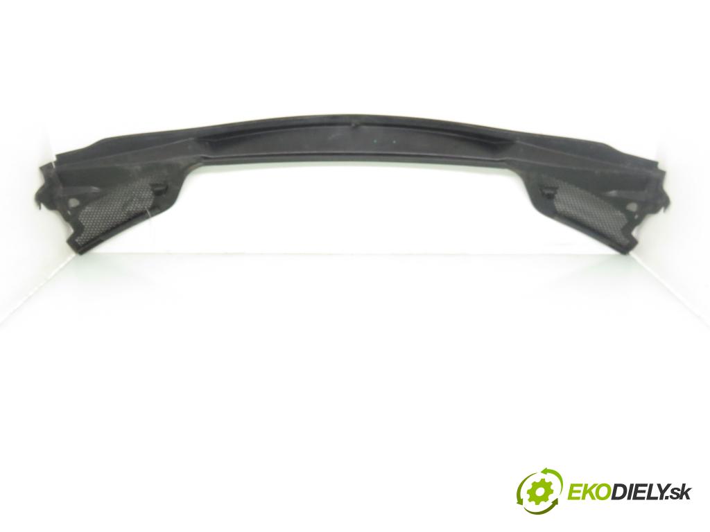 CITROEN C4 I (LC_) HB 2010 88,00 1.6 VTi 120 - 5FW (EP6) 1598,00 Torpédo, plast pod čelné okno 96583760XT (Torpédo (plast pod čelným sklom))