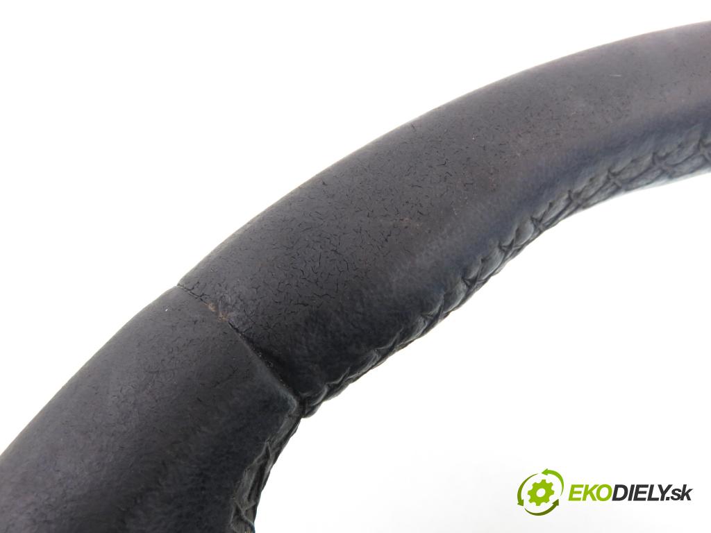 FORD FOCUS II Turnier (DA_, FFS, DS) KOMBI 2005 74,00 1.6 - HWDA 1596,00 Volant 4M513600EHW ; 4M51A042B85 (Volant)