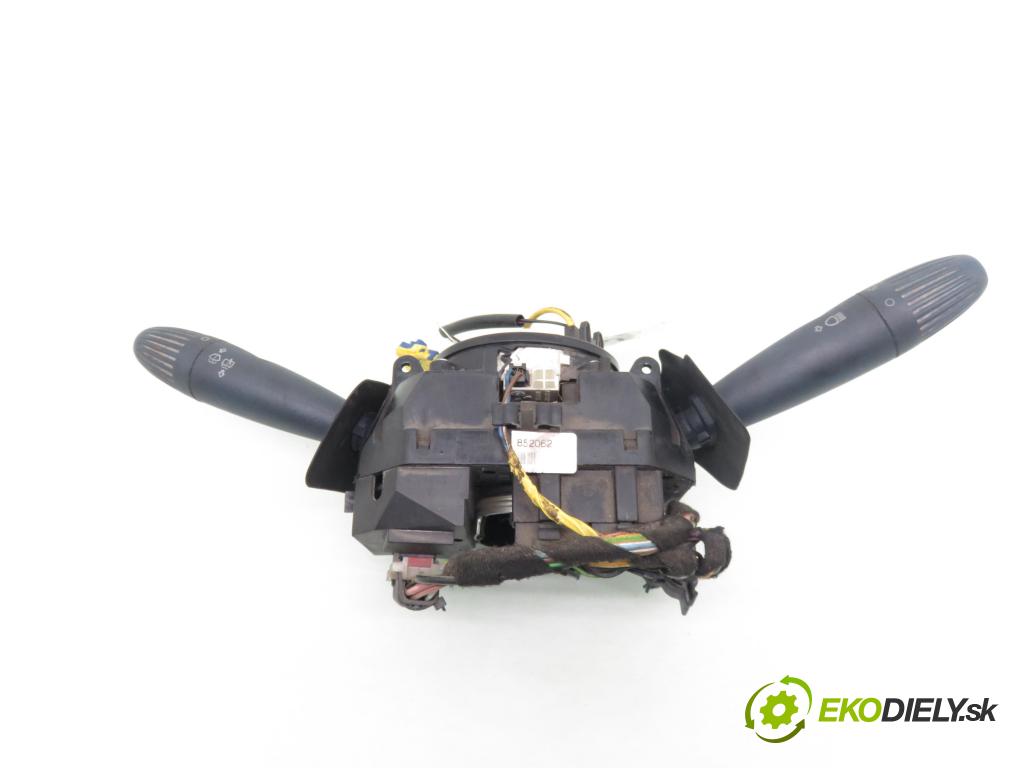 FIAT DOBLO Cargo (223_) KOMBIVAN 2002 74,00 1.9 JTD 100 - 182 B9.000 1910,00 páčka/prepínač 852062