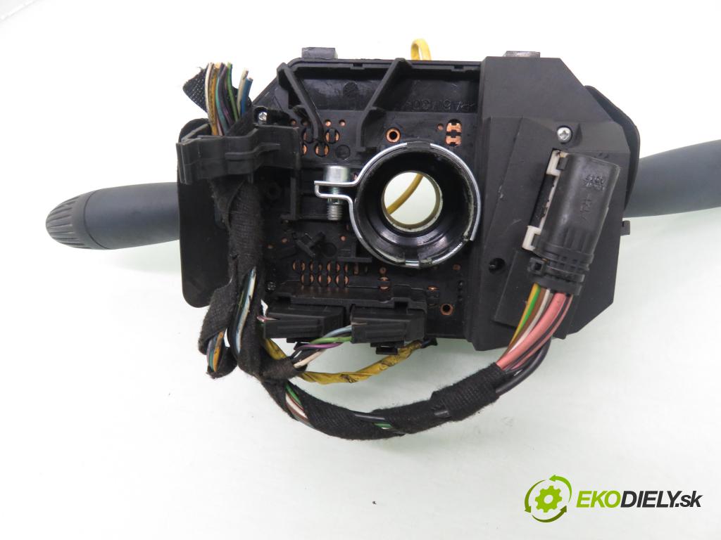 FIAT DOBLO Cargo (223_) KOMBIVAN 2002 74,00 1.9 JTD 100 - 182 B9.000 1910,00 páčka/prepínač 852062