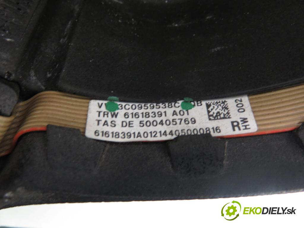 VW GOLF V (1K1) HB 2005 103,00 2.0 TDI 16V - BKD 1968,00 Volant 3C0419091N ; 3C0959537B ; 1K0880201T (Volant)