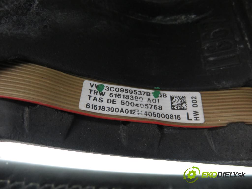 VW GOLF V (1K1) HB 2005 103,00 2.0 TDI 16V - BKD 1968,00 Volant 3C0419091N ; 3C0959537B ; 1K0880201T (Volant)