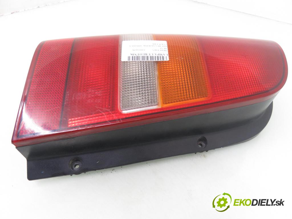 MERCEDES-BENZ VITO Skrzynia (638) VAN 2001 90,00 112 CDI 2.2 (638.094) - OM 611.980 2151,00 Svetlo ľavé zadné 6388201264 ; 6388201464 ; 6388201664