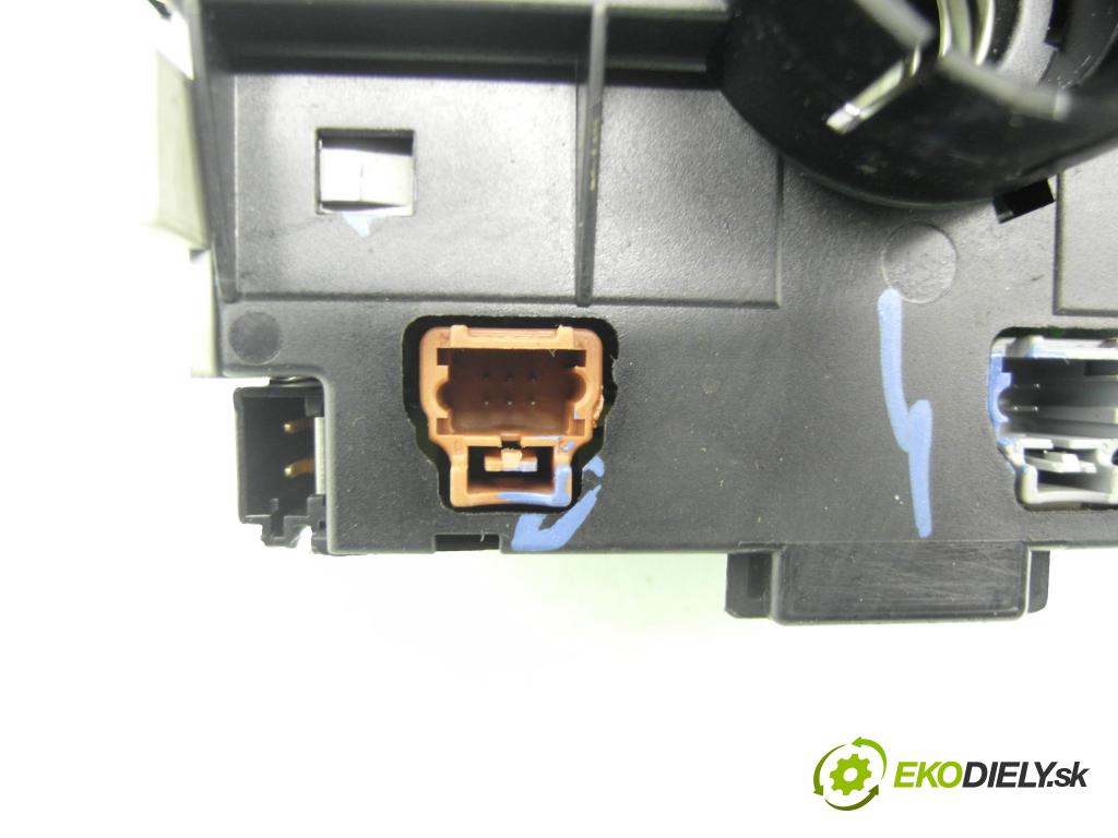 PEUGEOT 206 liftback (2A/C) HB 2001 440,00 1.1 i - HFX (TU1JP) 1124,00 PAKA/ŘAZENÍ/SADA: 96542572XT ; COM2000