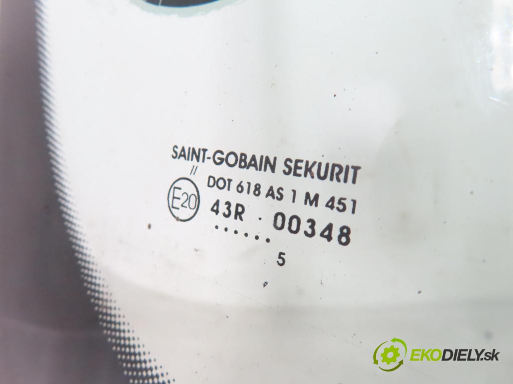 AUDI A4 Avant (8E5, B6) KOMBI 2002 96,00 2 - ALT 1984,00 Okno čelná 