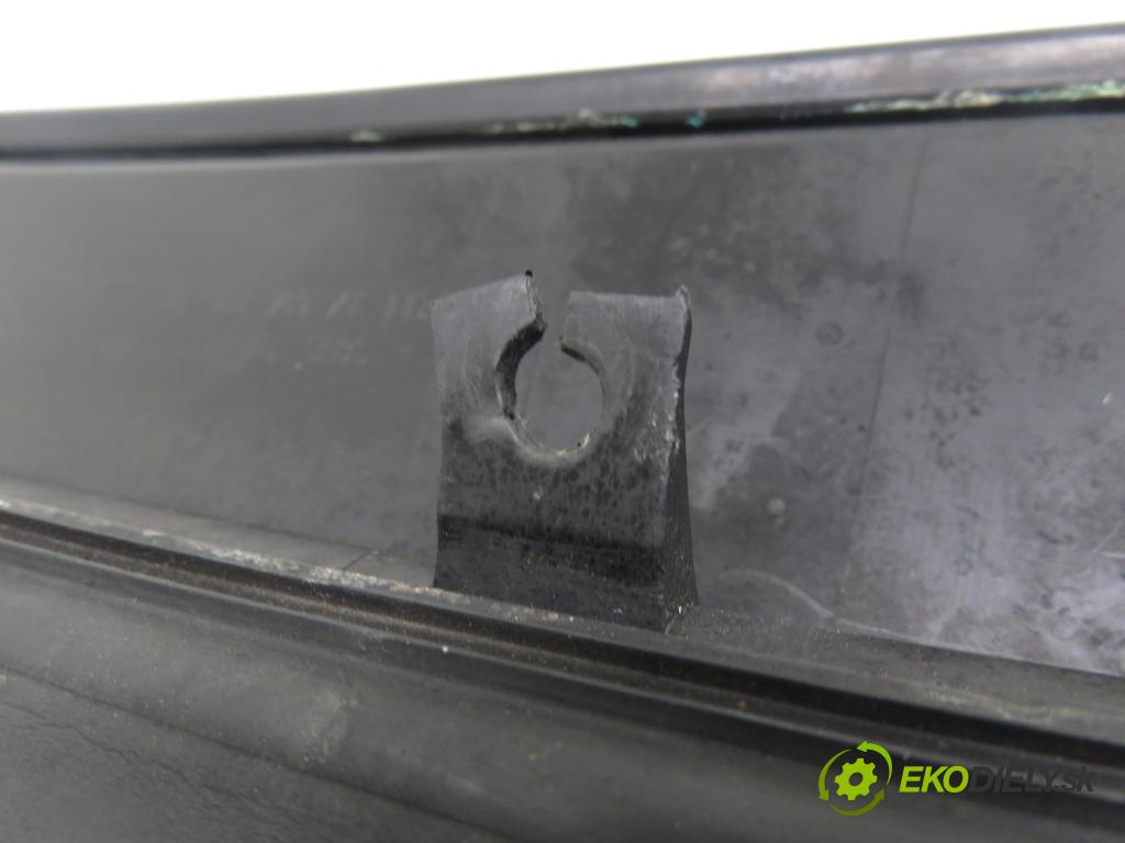 CITROEN C4 I (LC_) HB 2007 80,00 1.6 HDi 109 - 9HZ (DV6TED4) 1560,00 Torpédo, plast pod čelné okno 96583760XT (Torpédo (plast pod čelným sklom))