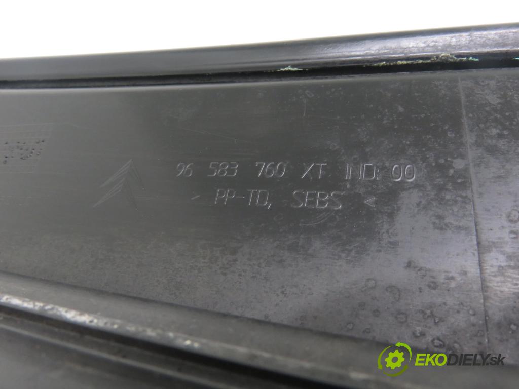 CITROEN C4 I (LC_) HB 2007 80,00 1.6 HDi 109 - 9HZ (DV6TED4) 1560,00 Torpédo, plast pod čelné okno 96583760XT (Torpédo (plast pod čelným sklom))