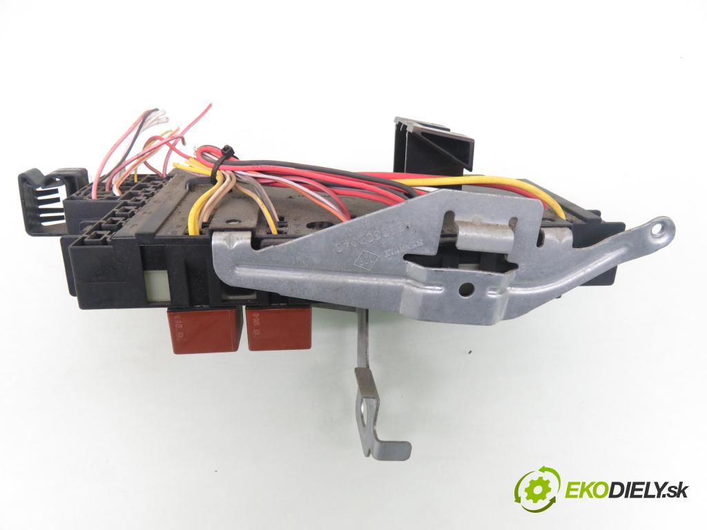 RENAULT CLIO II (BB_, CB_) HB 1999 43,00 1.2 8V 58 1149,00 MODUL BSI P8200031555