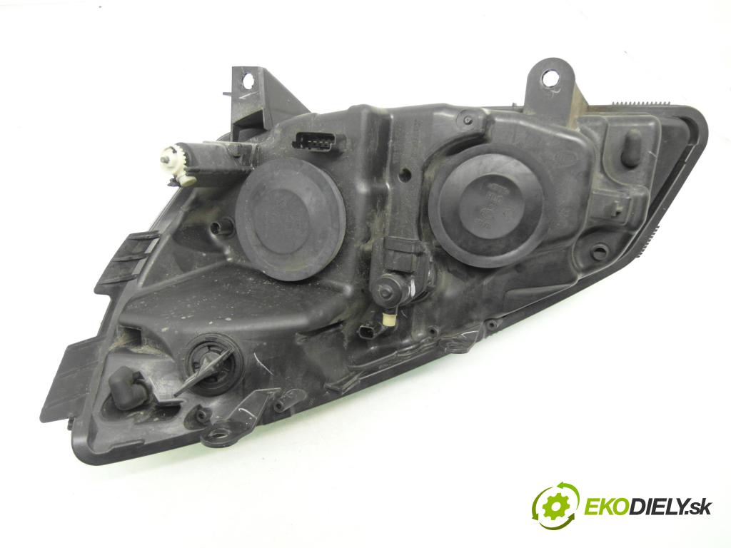 RENAULT SCENIC II (JM0/1_) MINIVAN 2005 88,00 1.9 DCI - F9Q 812 1870,00 Svetlo PP 15810400RE