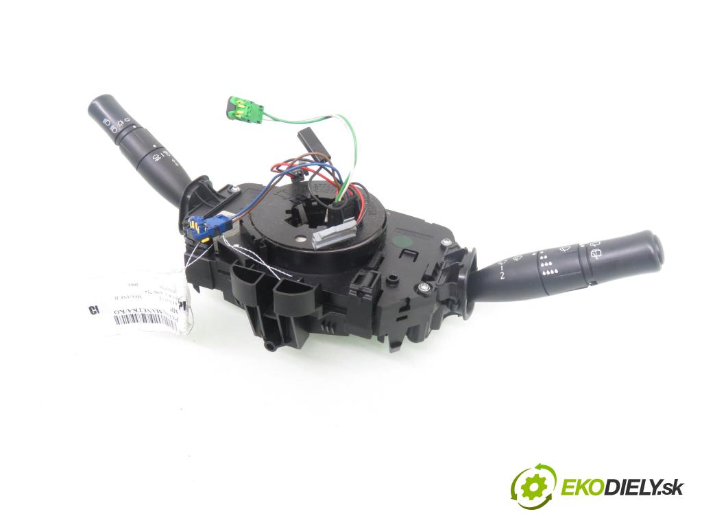 RENAULT MEGANE II (BM0/1_, CM0/1_) HB 2003 63,00 1.5 dCi 86 - K9K 724 1461,00 páčka/prepínač 8200216462