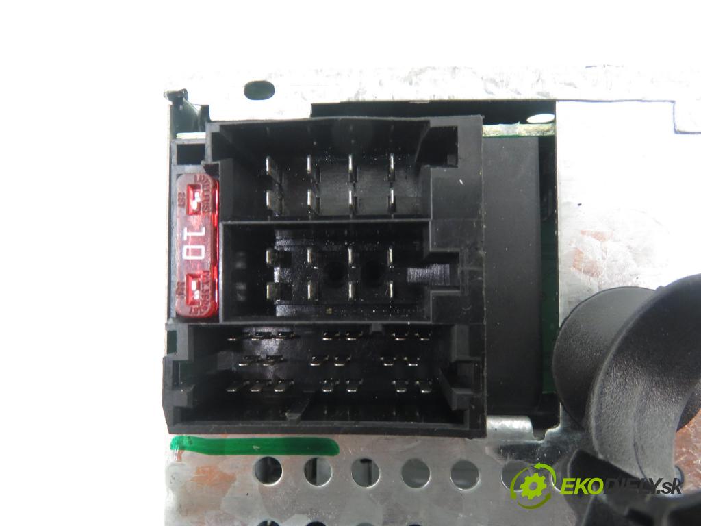 FIAT STILO (192_) HB 2004 76,00 1.6 16V 103 - 182 B6.000 1596,00 RADIO CD 735374218 ; 735374218