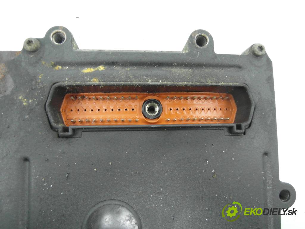 CHRYSLER VOYAGER / GRAND VOYAGER III (GS) MINIVAN 1996 128,00 3.3 Flexfuel - EGM 3301,00 Riadiaca jednotka prevodovky P04686465AA ; 04686465AA