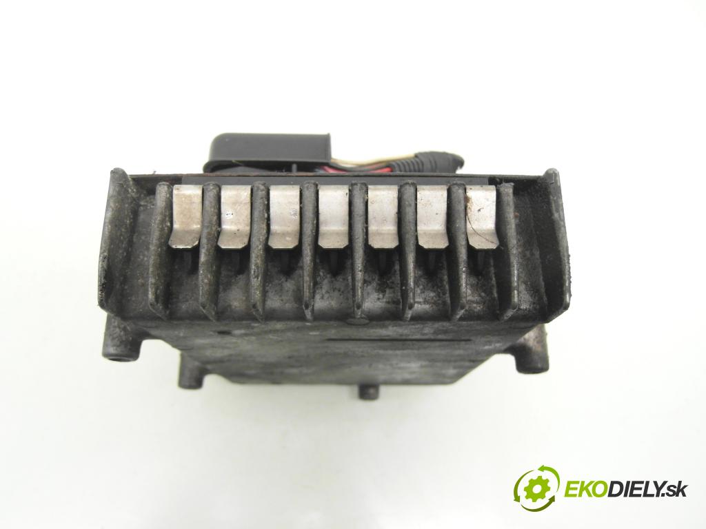 CHRYSLER VOYAGER / GRAND VOYAGER III (GS) MINIVAN 1996 128,00 3.3 Flexfuel - EGM 3301,00 Riadiaca jednotka prevodovky P04686465AA ; 04686465AA