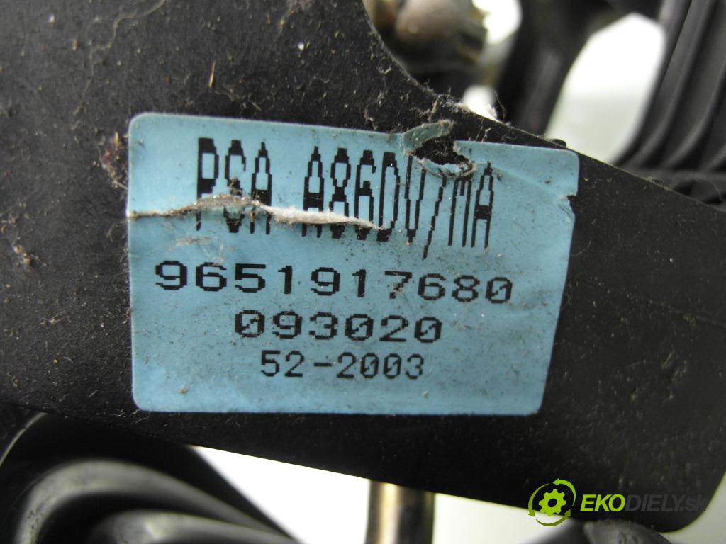 CITROEN C2 (JM_) HB 2004 52,00 1.4 HDi - 8HX (DV4TD) 1398,00 ZVEDÁK: 9651917680