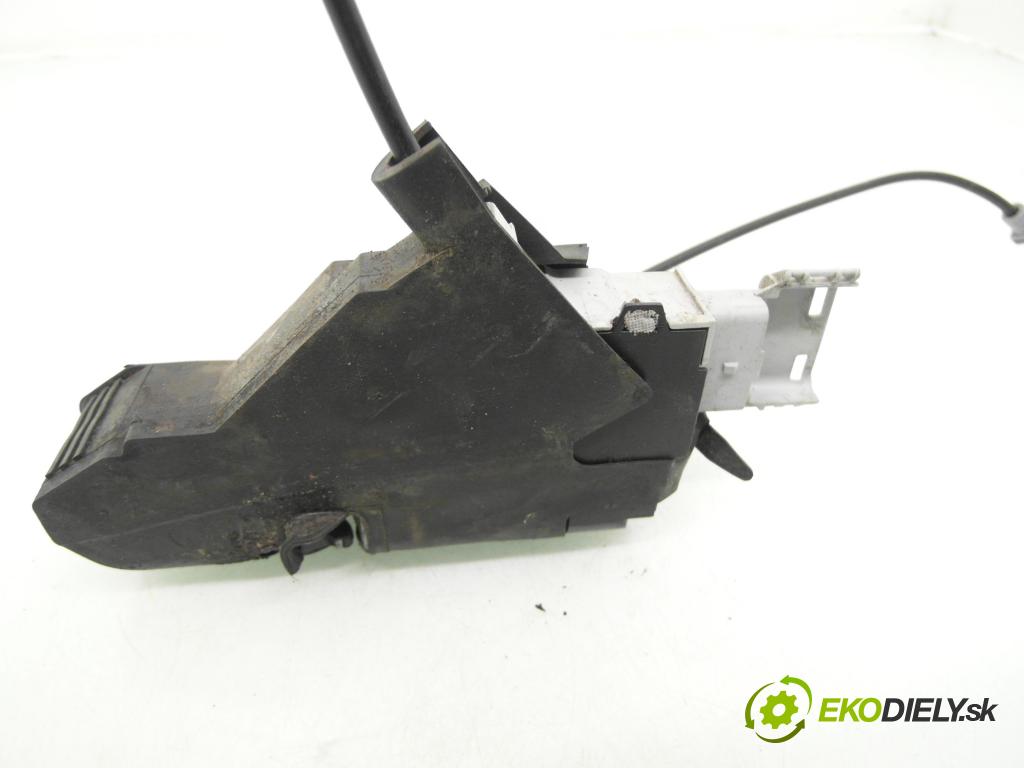 CITROEN C4 I (LC_) HB 2007 80,00 1.6 HDi 109 - 9HZ (DV6TED4) 1560,00 zámok 9683416580 ; 40517122