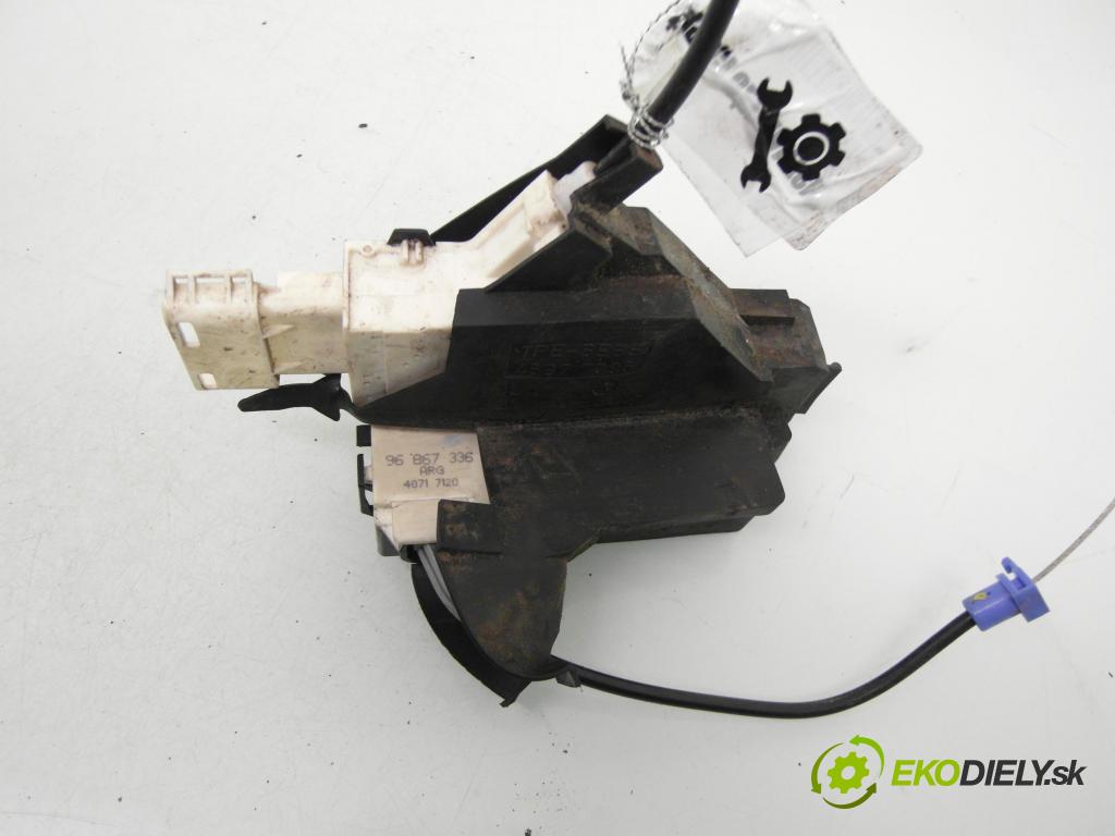 CITROEN C4 I (LC_) HB 2010 88,00 1.6 VTi 120 - 5FW (EP6) 1598,00 zámok 9686733680 ; 40717120