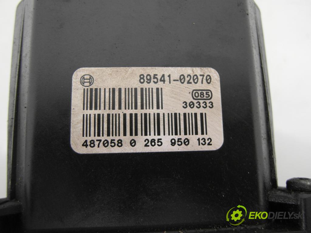 TOYOTA COROLLA kombi (_E12_) KOMBI 2004 81,00 1.6 VVT-i (ZZE121_) - 3ZZ-FE 1598,00 pumpa ABS 8954102070 ; 0265950132 (Pumpa ABS)