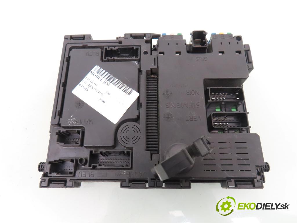 PEUGEOT 206 liftback (2A/C) HB 2000 440,00 1.1 i - HFX (TU1JP) 1124,00 MODUL BSI S105872300G ; 9626460880