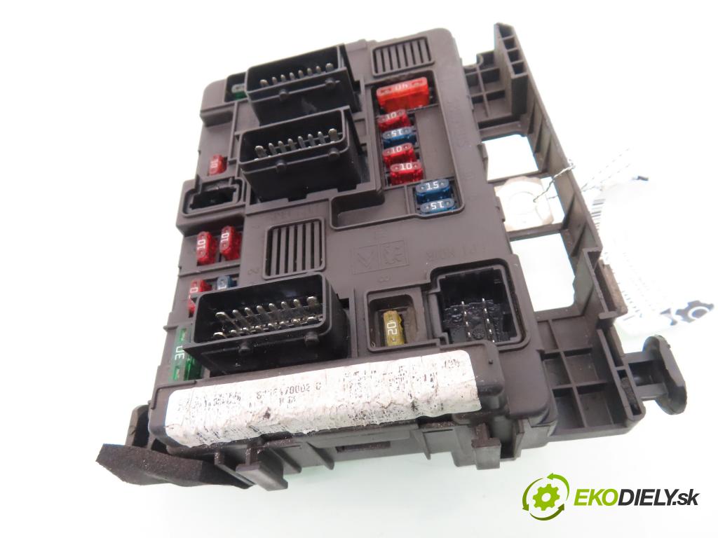 PEUGEOT 206 liftback (2A/C) HB 2001 440,00 1.1 i - HFX (TU1JP) 1124,00 MODUL BSM S118470002C