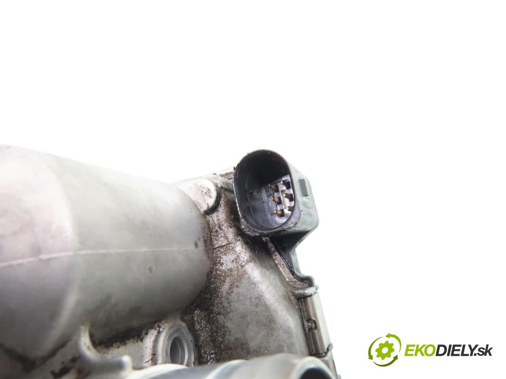 VW BORA (1J2) SEDAN 2002 85,00 2 - AQY 1984,00 Škrtiaca klapka 06A133062Q ; 0280750061 (Škrtiaca klapka)