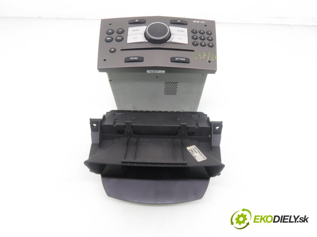 OPEL ZAFIRA B (A05) MINIVAN 2007 88,00 1.9 CDTI 8V 120 - Z 19 DT 1910,00 RADIO CD 13275077 ; 13255557 ; 497316088