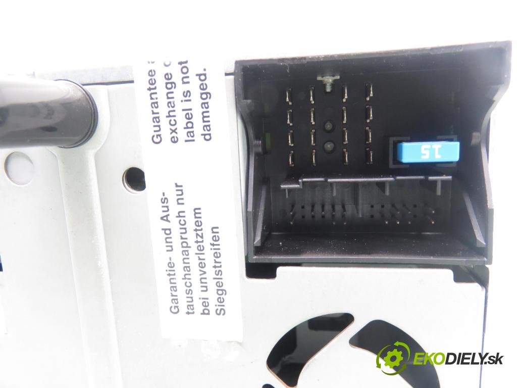 OPEL ZAFIRA B (A05) MINIVAN 2007 88,00 1.9 CDTI 8V 120 - Z 19 DT 1910,00 RADIO CD 13275077 ; 13255557 ; 497316088