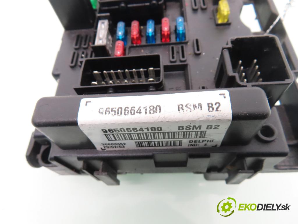 PEUGEOT 307 (3A/C) HB 2003 55,00 1.4 - KFW (TU3JP) 1360,00 MODUL BSM 9650664180